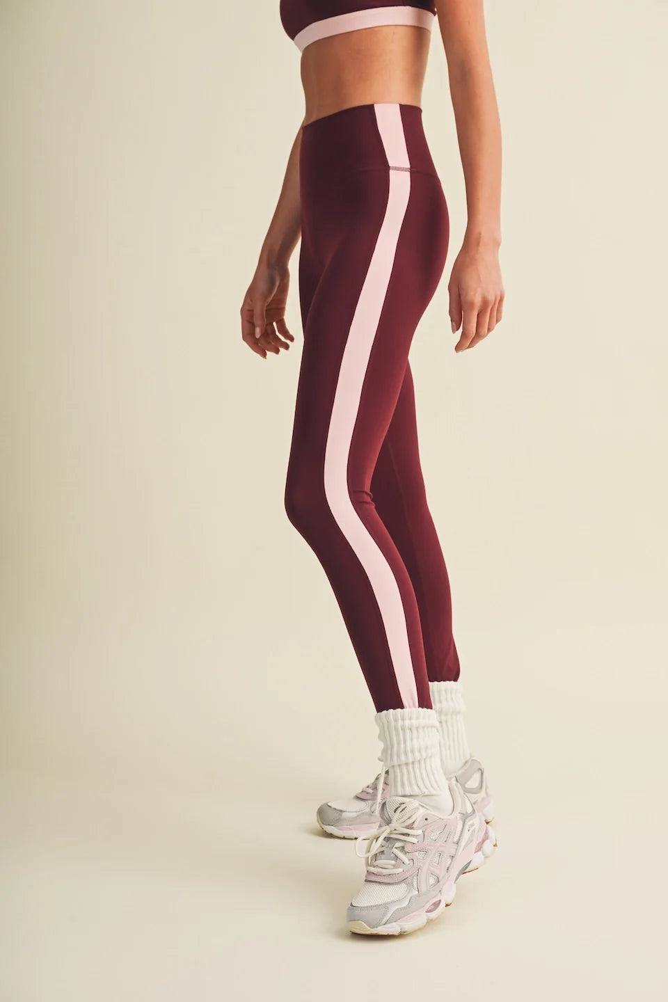 Burgundy contrast leggings with pink stripe